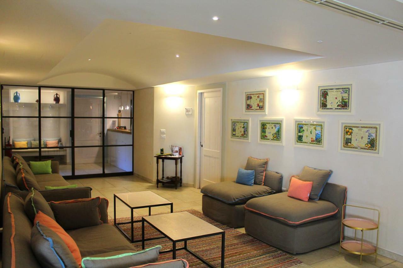 Aparthotel Borgo De Li Santi à Otrante Extérieur photo